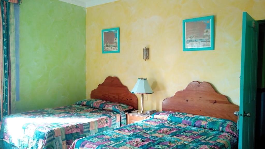 Doctors Cave Beach Hotel Montego Bay Esterno foto